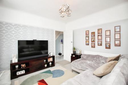3 bedroom Semi-detached house for sale in Dorchester Road, Western Park, Leicester, LE3