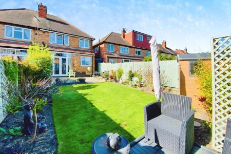 3 bedroom Semi-detached house for sale in Dorchester Road, Western Park, Leicester, LE3
