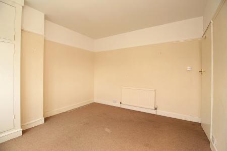 3 bedroom Semi-detached house for sale in Dorchester Road, Leicester, LE3