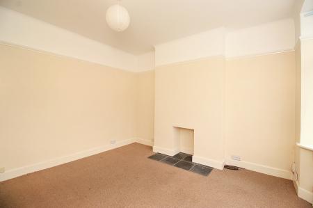 3 bedroom Semi-detached house for sale in Dorchester Road, Leicester, LE3