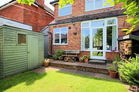 3 bedroom Semi-detached house for sale in Dorchester Road, Leicester, LE3