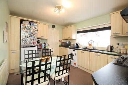 3 bedroom Detached bungalow for sale in Dovecote Close, Sapcote, LE9