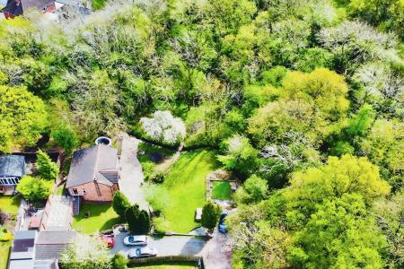 3 bedroom Detached house for sale in Dunstall Avenue, Leicester, LE3