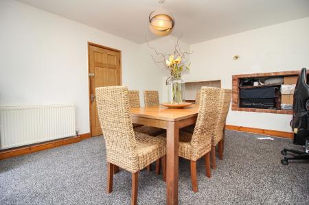 3 bedroom Detached house for sale in Dunstall Avenue, Leicester, LE3