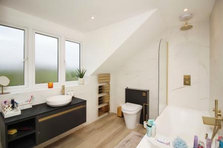 5 bedroom Detached house for sale in Dunton Road, Broughton Astley, LE9