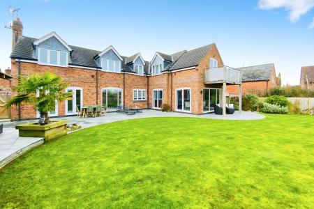 5 bedroom Detached house for sale in Dunton Road, Broughton Astley, LE9