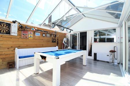 4 bedroom Semi-detached house for sale in Elmdale Road, Earl Shilton, LE9