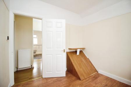 3 bedroom Semi-detached house for sale in Elmsthorpe Rise, Braunstone, LE3