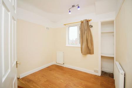 3 bedroom Semi-detached house for sale in Elmsthorpe Rise, Braunstone, LE3