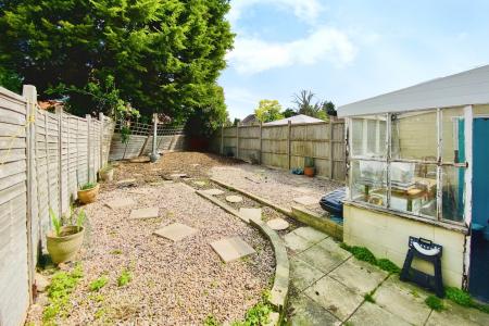 3 bedroom Terraced House for sale in Erdyngton Road, Braunstone, LE3