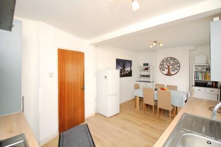 3 bedroom Terraced House for sale in Erdyngton Road, Braunstone, LE3