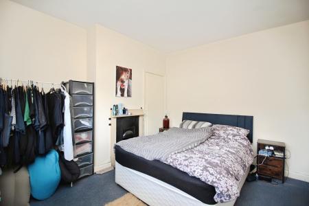 3 bedroom Terraced House for sale in Erdyngton Road, Braunstone, LE3