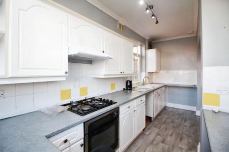 3 bedroom Semi-detached house for sale in Evelyn Drive, Leicester, LE3
