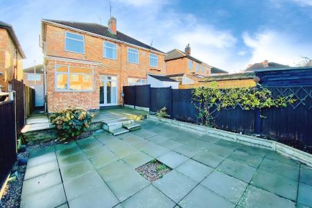 3 bedroom Semi-detached house for sale in Evelyn Drive, Leicester, LE3