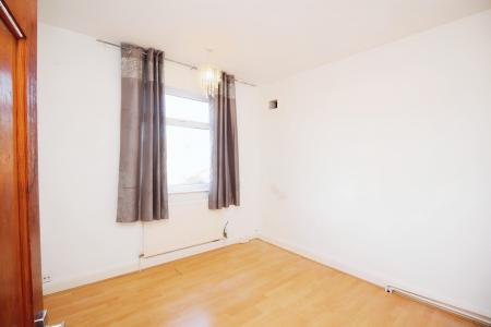 3 bedroom Semi-detached house for sale in Evelyn Drive, Leicester, LE3