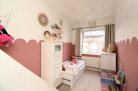 3 bedroom Semi-detached house for sale in Fairbourne Road, Braunstone Town, LE3