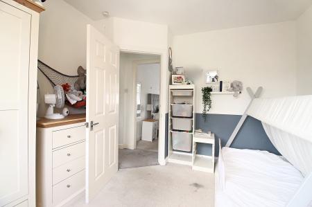 3 bedroom Semi-detached house for sale in Fairbourne Road, Braunstone Town, LE3