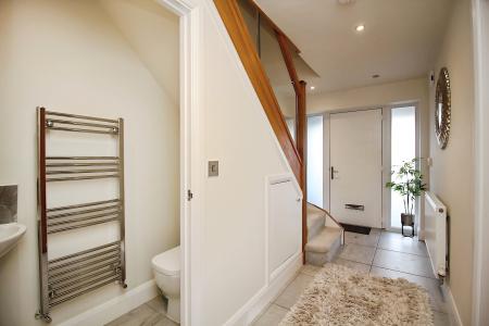 5 bedroom Detached house for sale in Fairefield Crescent, Glenfield, LE3