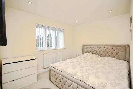 5 bedroom Detached house for sale in Fairefield Crescent, Glenfield, LE3