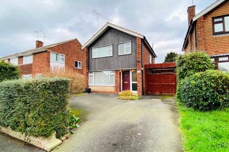 3 bedroom Detached house for sale in Farmway, Braunstone Town, LE3