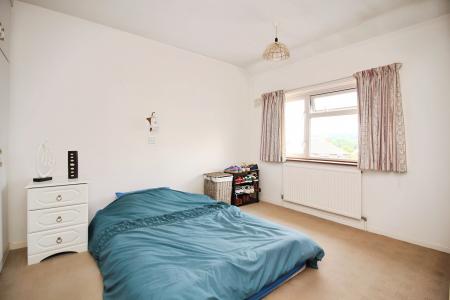 3 bedroom Semi-detached house for sale in Fieldhurst Avenue, Braunstone Town, LE3