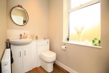 4 bedroom Detached house for sale in Fieldway, Earl Shilton, LE9