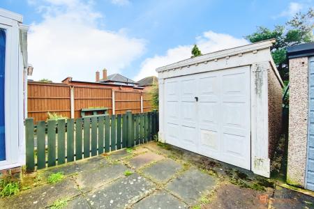 2 bedroom Semi-detached house for sale in Fishpools, Braunstone Town, LE3