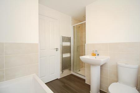 4 bedroom Detached house for sale in Forest House Lane, Leicester Forest East, LE3