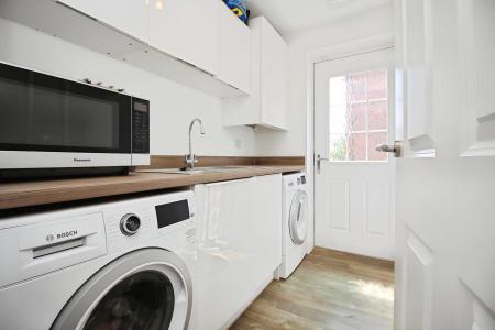 4 bedroom Detached house for sale in Forest House Lane, Leicester Forest East, LE3