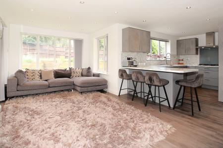 5 bedroom Detached house for sale in Forest House Lane, Leicester Forest East, LE3