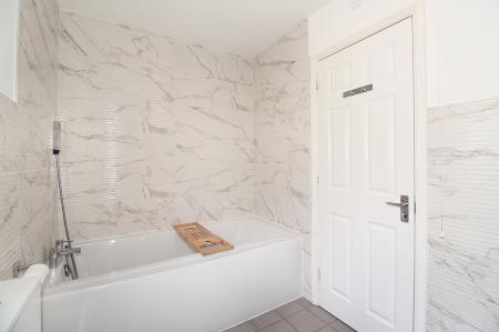 5 bedroom Detached house for sale in Forest House Lane, Leicester Forest East, LE3