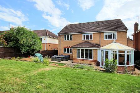 5 bedroom Detached house for sale in Forest House Lane, Leicester Forest East, LE3