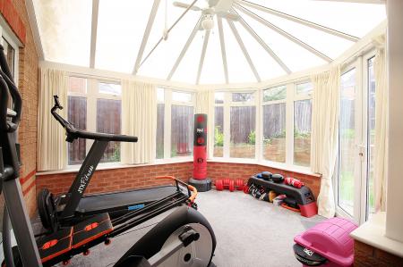 5 bedroom Detached house for sale in Forest House Lane, Leicester Forest East, LE3