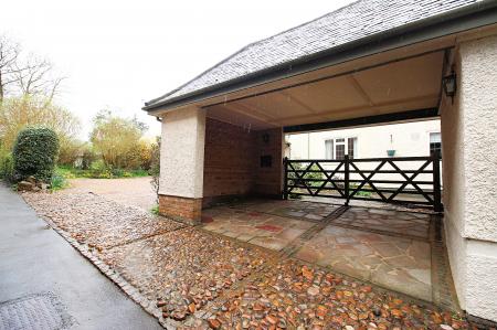 4 bedroom Detached house for sale in Forest Way, Desford