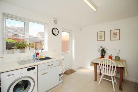 2 bedroom Semi-detached house for sale in Gavin Close, Thorpe Astley, LE3