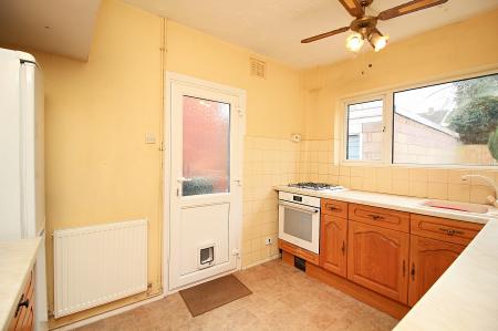 3 bedroom Semi-detached house for sale in Glenfield Crescent, Glenfield, LE3