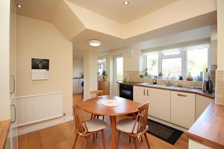 3 bedroom Detached house for sale in Glenfield Frith Drive, Glenfield, LE3