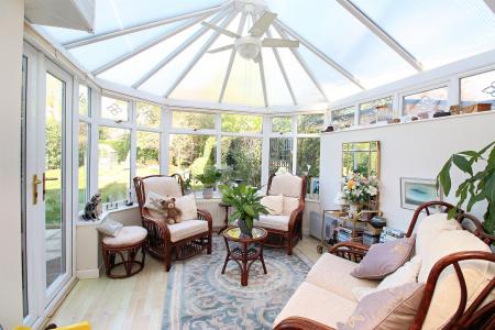 3 bedroom Detached house for sale in Glenfield Frith Drive, Glenfield, LE3