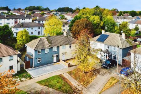 3 bedroom Semi-detached house for sale in Glenhills Boulevard, Leicester, LE2