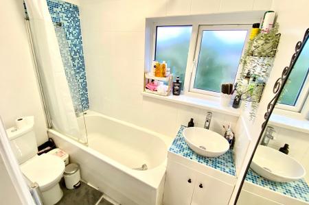 3 bedroom Semi-detached house for sale in Gooding Avenue, Braunstone, LE3