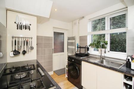 3 bedroom Semi-detached house for sale in Gooding Avenue, Braunstone, LE3