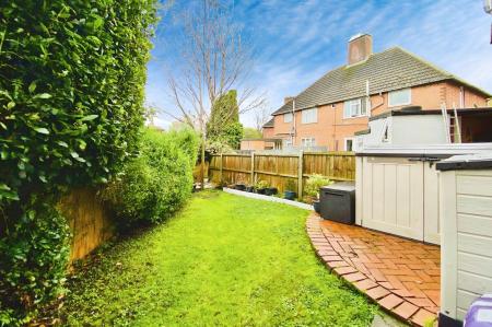 3 bedroom Semi-detached house for sale in Gooding Avenue, Braunstone, LE3