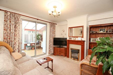 3 bedroom End of terrace house for sale in Gooding Avenue, Braunstone, LE3