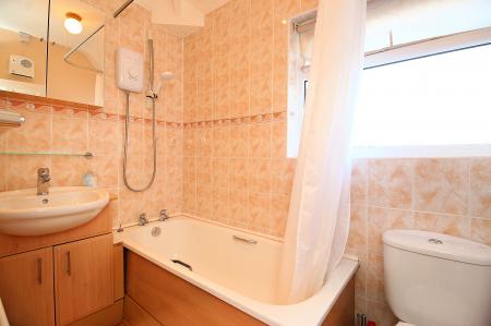 3 bedroom End of terrace house for sale in Gooding Avenue, Braunstone, LE3