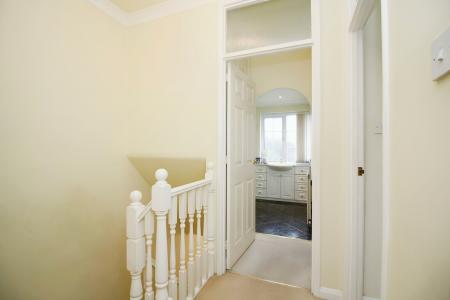 2 bedroom Terraced House for sale in Gooding Avenue, Braunstone, LE3