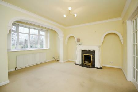 2 bedroom Terraced House for sale in Gooding Avenue, Braunstone, LE3