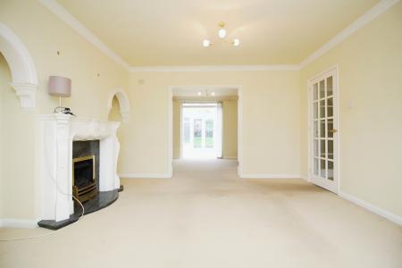 2 bedroom Terraced House for sale in Gooding Avenue, Braunstone, LE3