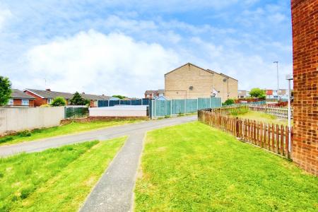 3 bedroom Terraced House for sale in Green Walk, Western Park, Leicester, LE3