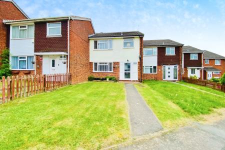 3 bedroom Terraced House for sale in Green Walk, Western Park, Leicester, LE3