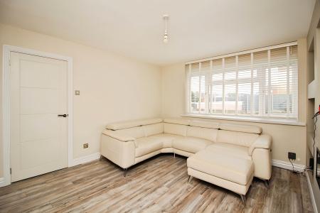 3 bedroom Terraced House for sale in Green Walk, Western Park, Leicester, LE3